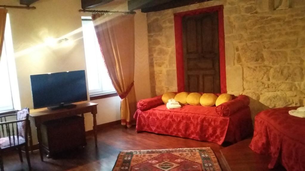 Prieure De Las Canals Hotel Valady Luaran gambar